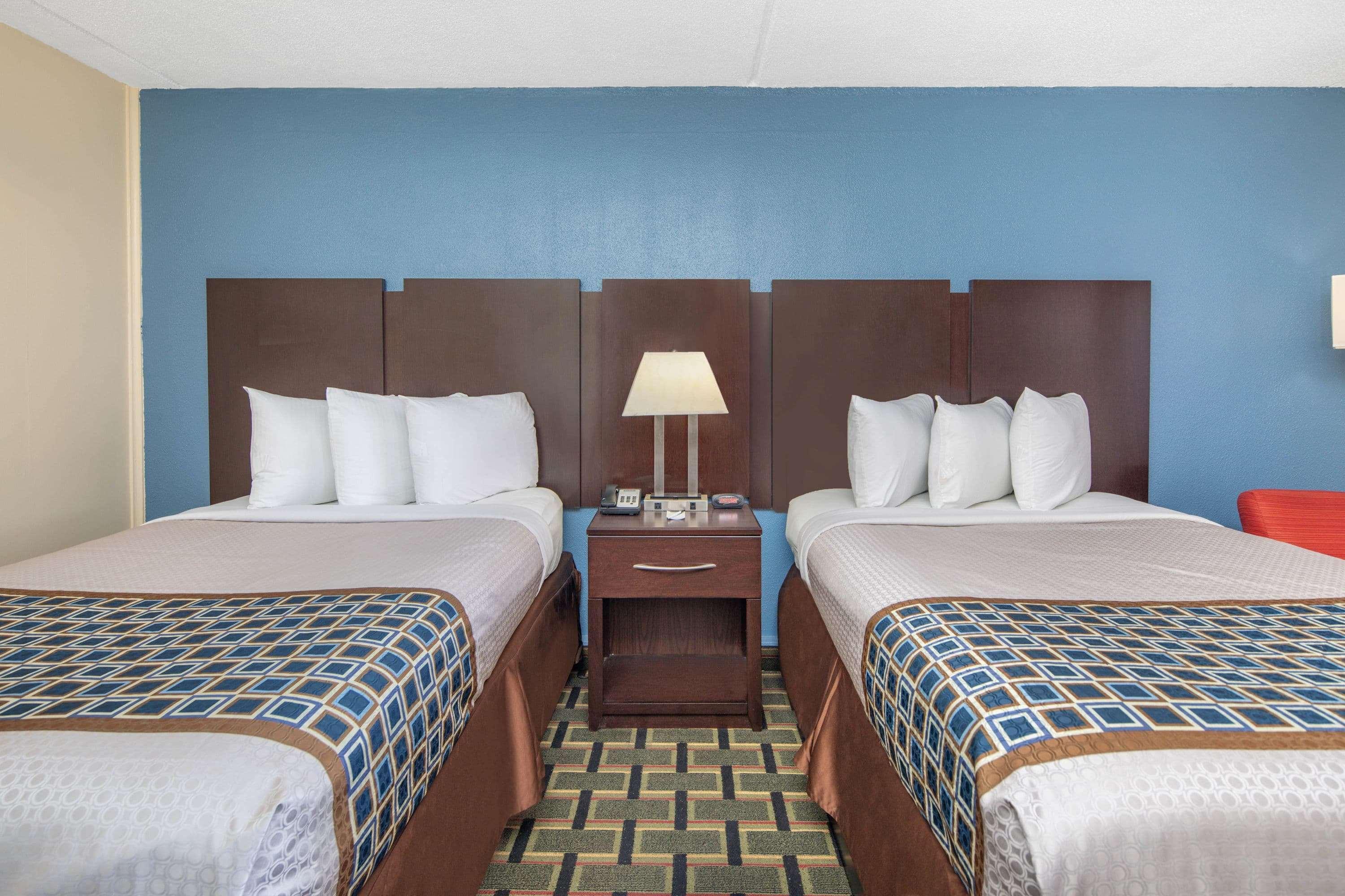 Travelodge By Wyndham Savannah Area/Ричмонд-Хилл Экстерьер фото